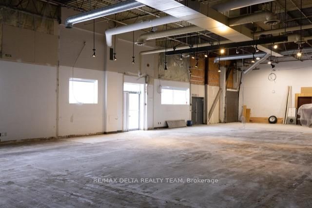 2250 Gladwin Crescent - Photo 7