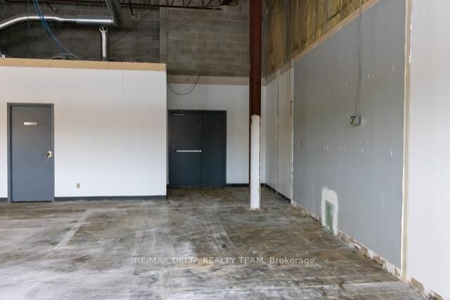 2250 Gladwin Crescent - Photo 8