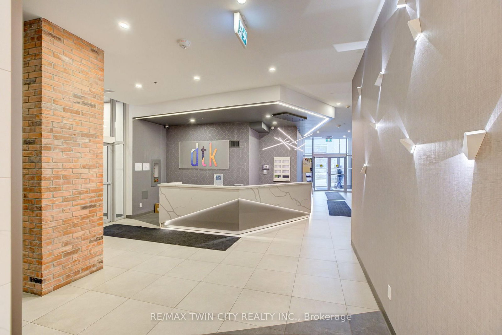 Condo for sale at 2705-60 Frederick Street, Kitchener, Ontario, N2H 0C7 - MLS: X12775798