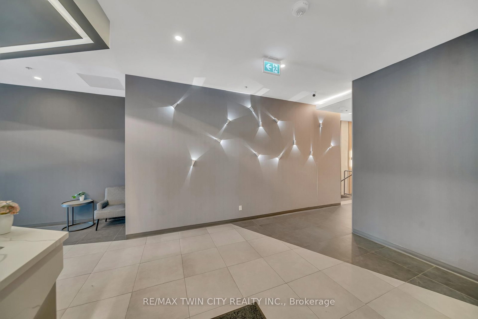 Condo for sale at 2705-60 Frederick Street, Kitchener, Ontario, N2H 0C7 - MLS: X12775798