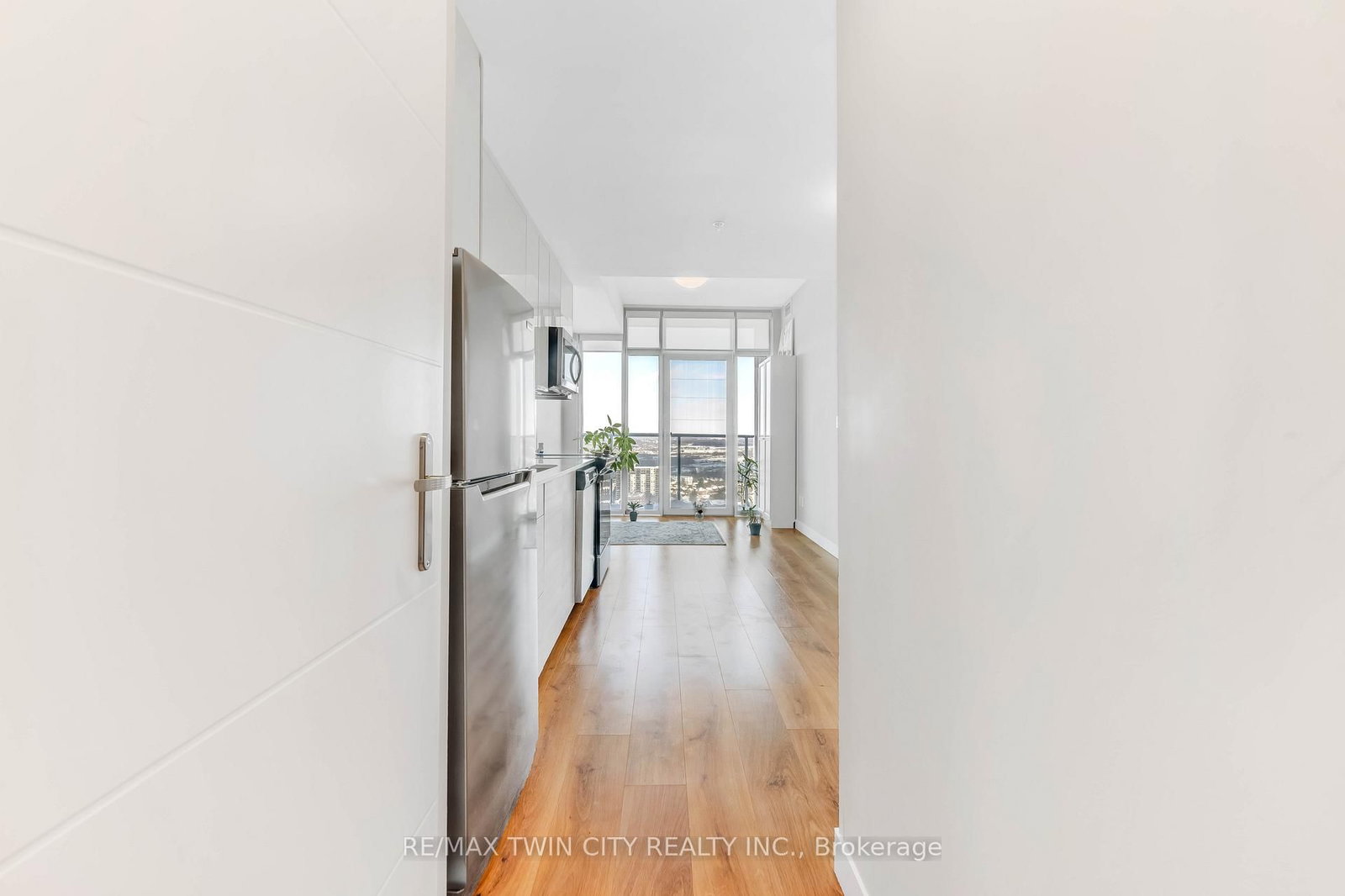 Condo for sale at 2705-60 Frederick Street, Kitchener, Ontario, N2H 0C7 - MLS: X12775798