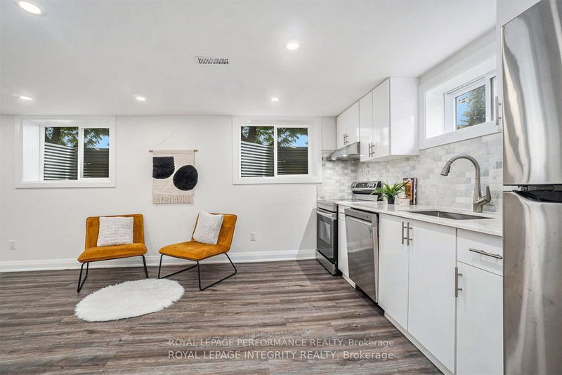 26-B Majestic Dr, Ottawa, K2G 1C7 | Image 3