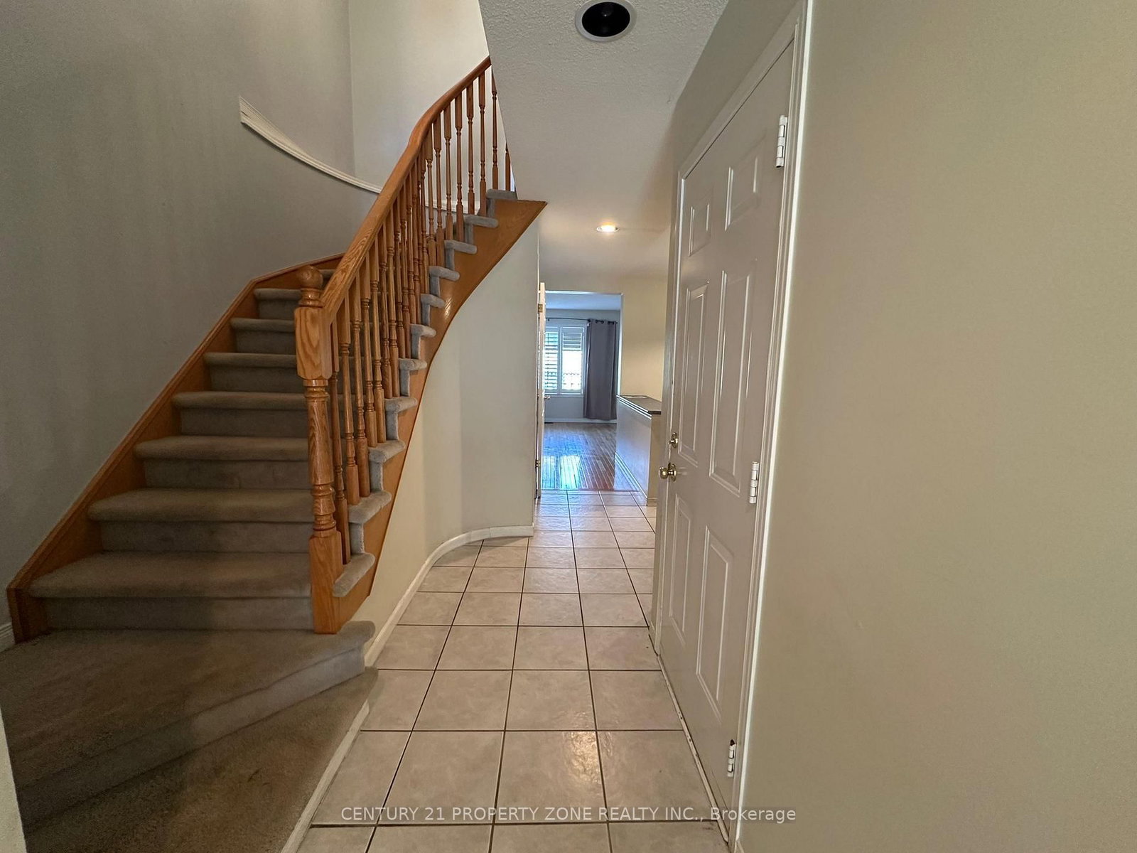 Townhouse for sale at 35-1889 Upper Wentworth Street, Hamilton, Ontario, L9B 2T8 - Allison - MLS: X12776288