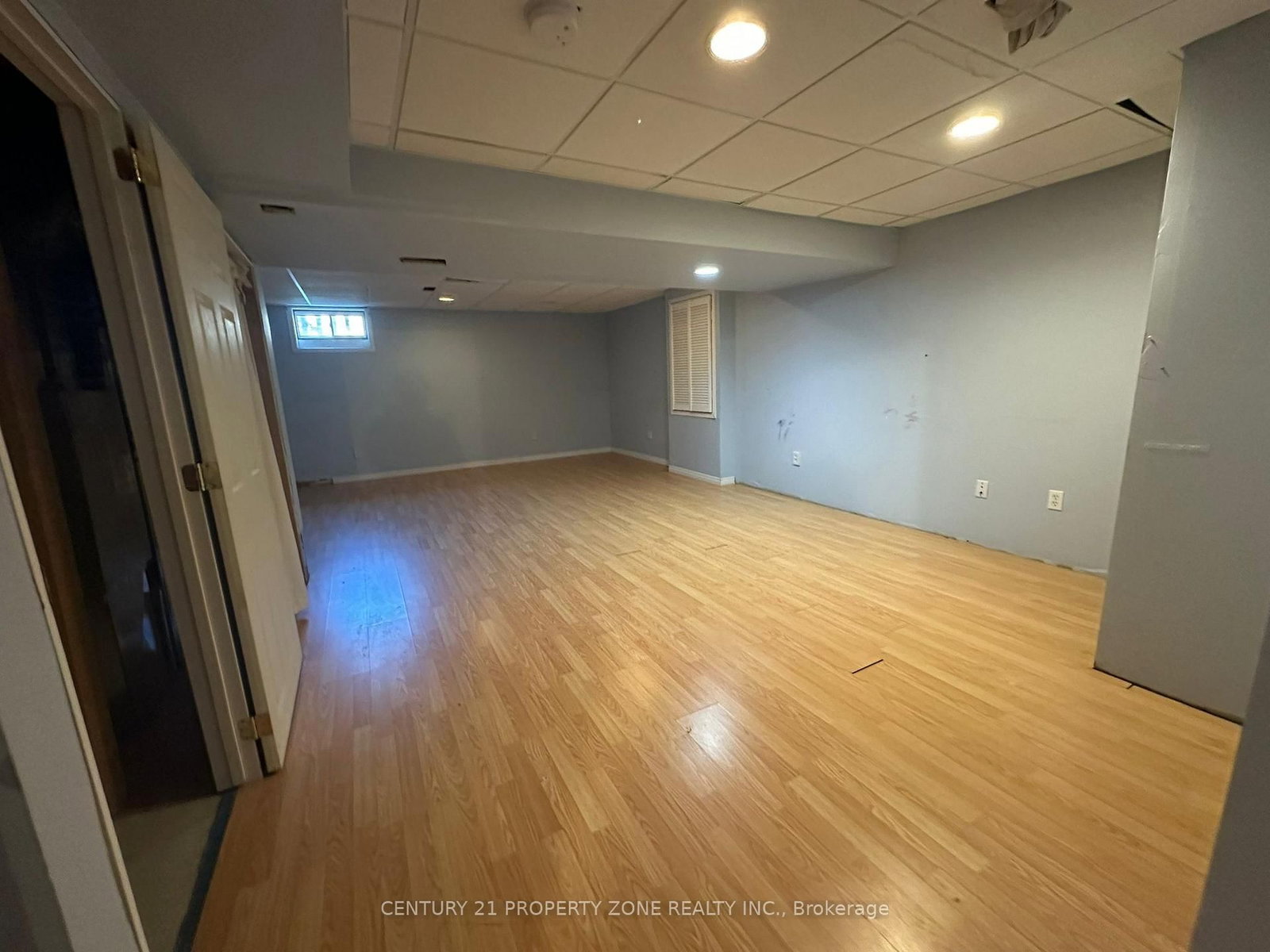 Townhouse for sale at 35-1889 Upper Wentworth Street, Hamilton, Ontario, L9B 2T8 - Allison - MLS: X12776288