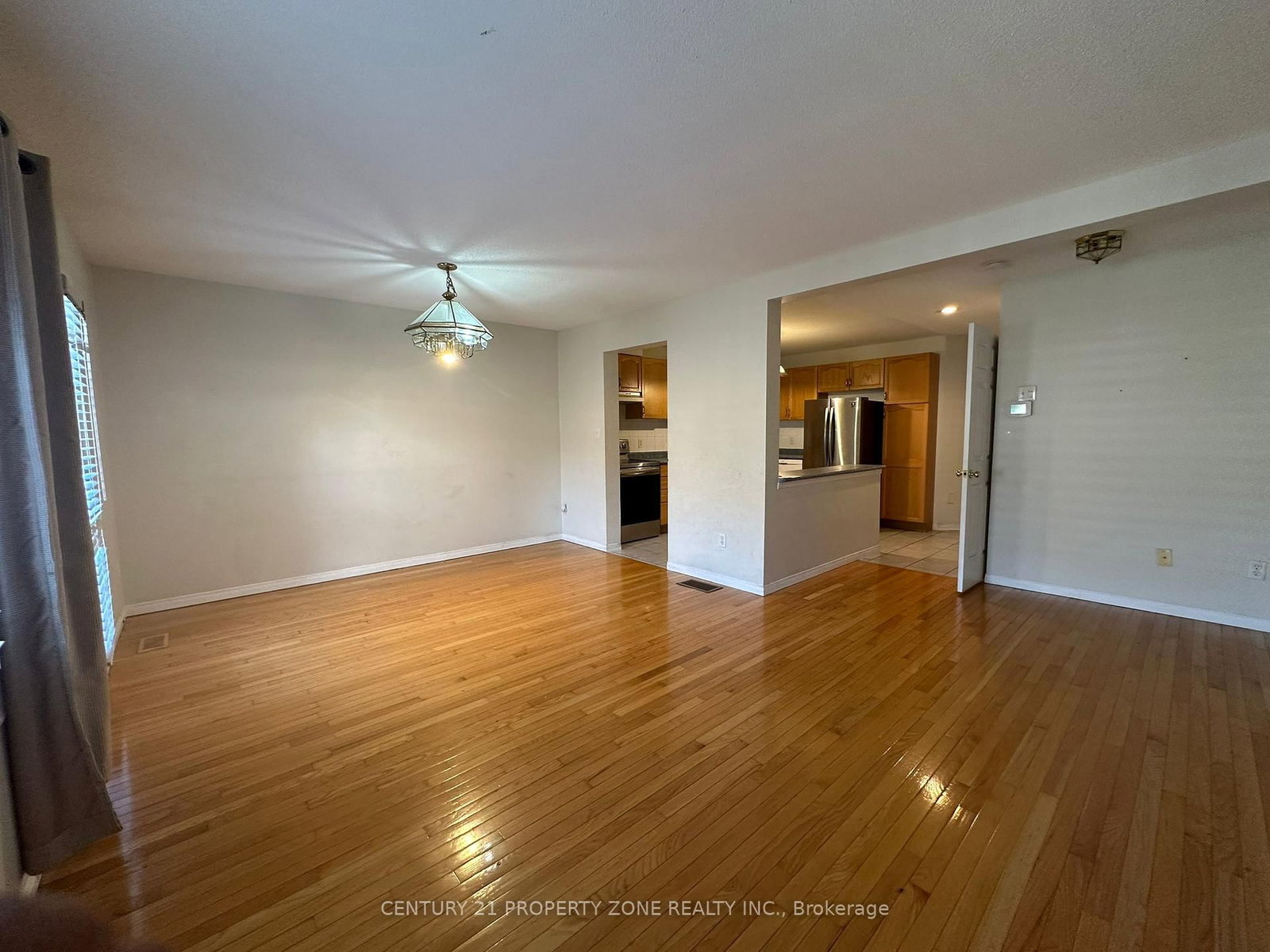 Townhouse for sale at 35-1889 Upper Wentworth Street, Hamilton, Ontario, L9B 2T8 - Allison - MLS: X12776288