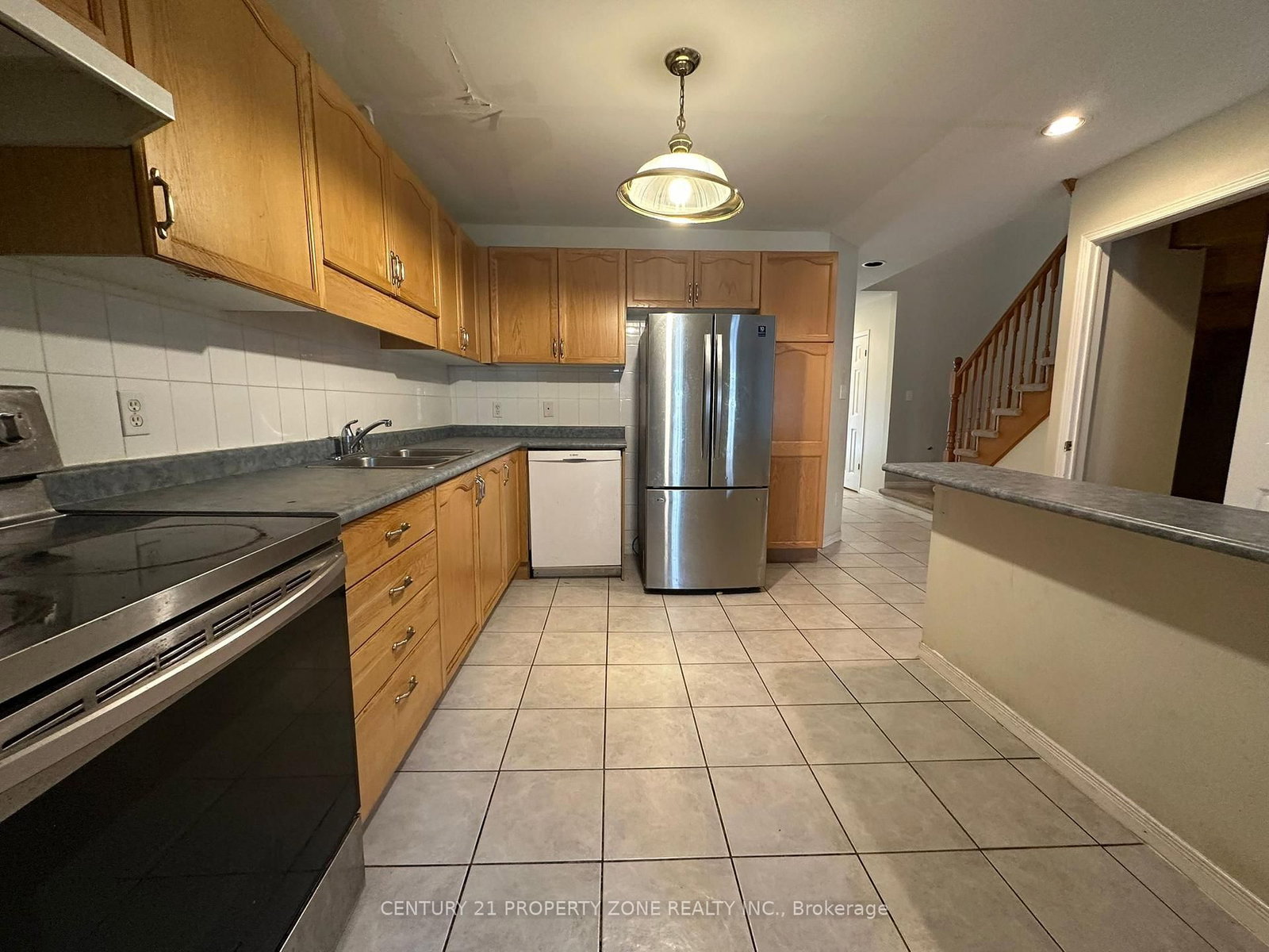 Townhouse for sale at 35-1889 Upper Wentworth Street, Hamilton, Ontario, L9B 2T8 - Allison - MLS: X12776288