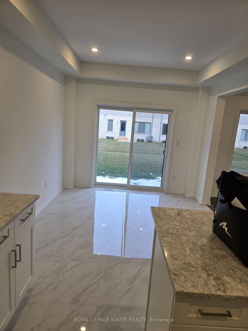 7 Saffron Way, Pelham, L3E 0G6 | Image 3