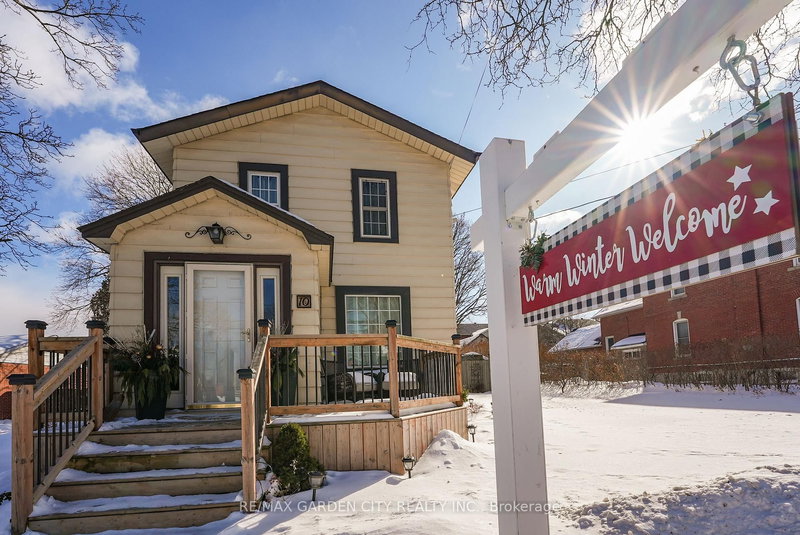 10 Maple Ave, Grimsby, L3M 3B6 | Image 2