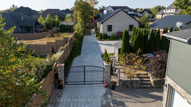 185 Commissioners Road E