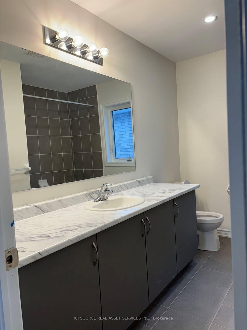 56 Bruton St, Thorold, L2V 0N3 | Image 2