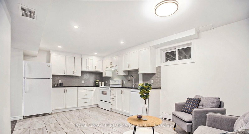 33-B Majestic Dr, Ottawa, K2G 1C6 | Image 3
