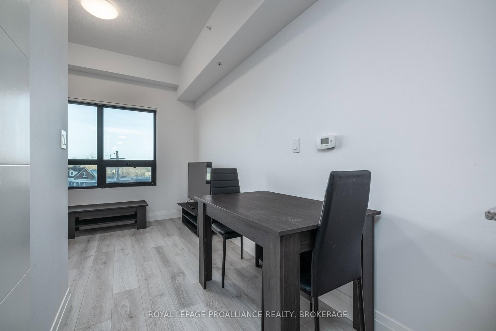 652 Princess Street, Unit 415 - Photo 10
