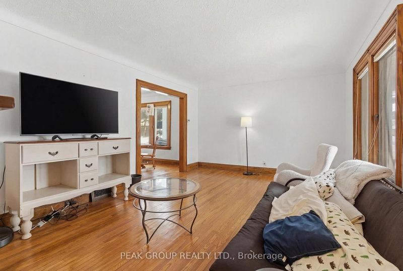 6289 Ker St, Niagara Falls, L2G 1X7 | Image 3