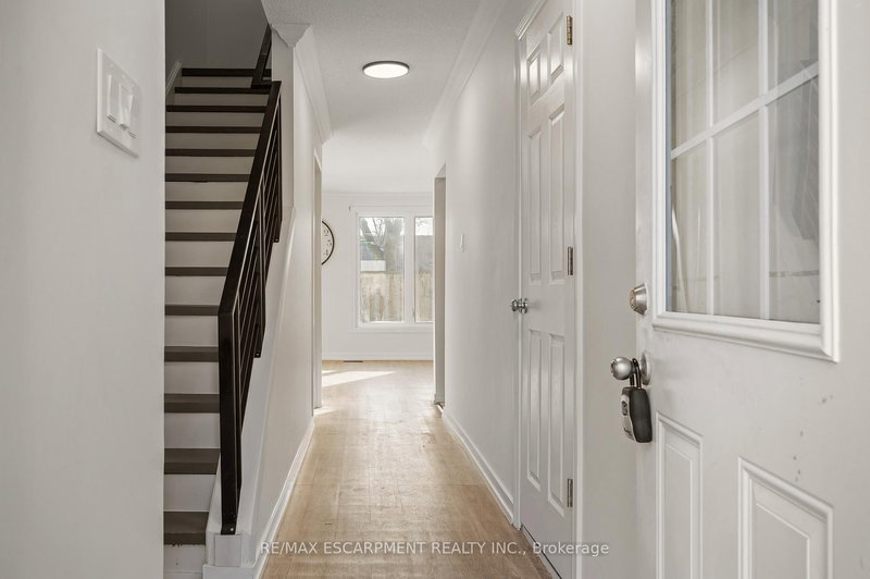 41 - 33 Rochelle Ave, Hamilton, L8W 1P9 | Image 2