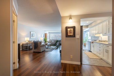 301-155 Timmins Street, North Bay, Ontario image-0-2