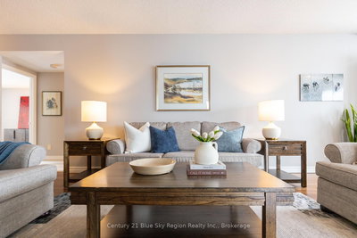 301-155 Timmins Street, North Bay, Ontario image-0-4