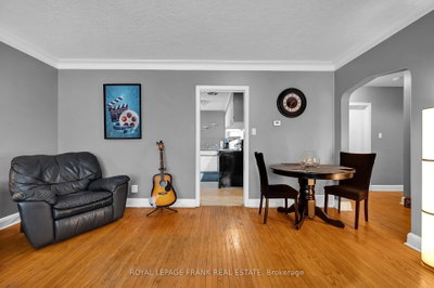133 Abbott Boulevard — more photos