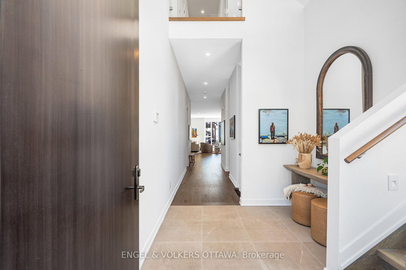 508 Roosevelt Ave, Ottawa, K2A 1Z8 | Image 2