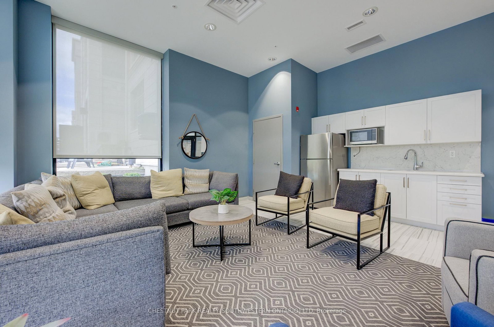 195 Commonwealth Street, Unit 213 - Photo 36