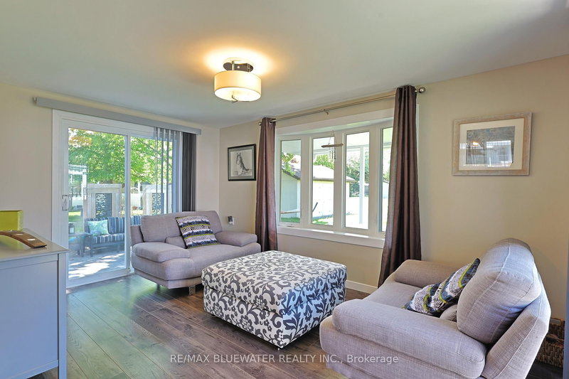 236 Pebble Beach Pkwy, South Huron, N0M 1T0 | Image 3