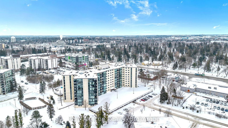 303 - 19 Woodlawn Rd E, Guelph, N1H 7B1 | Image 3