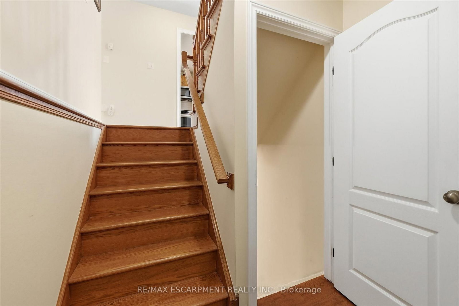 Detached House for sale at 41 Tanglewood Drive, Hamilton, Ontario, L0R 1C0 - Binbrook - MLS: X12780142