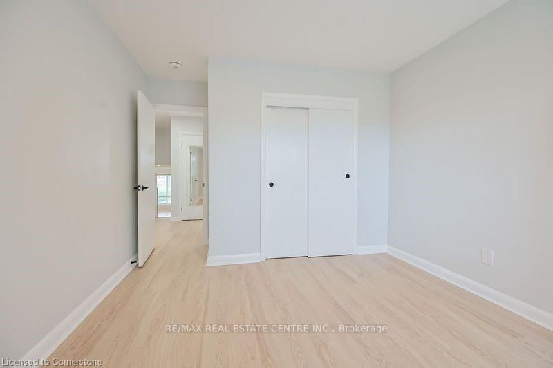 Detached House for lease at Upper-738 Mohawk Road, Hamilton, Ontario, L8T 2R1 - Hampton Heights - MLS: X12780206