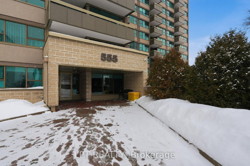 1112 - 555 Brittany Dr, Ottawa, K1K 4C5 | Image 3
