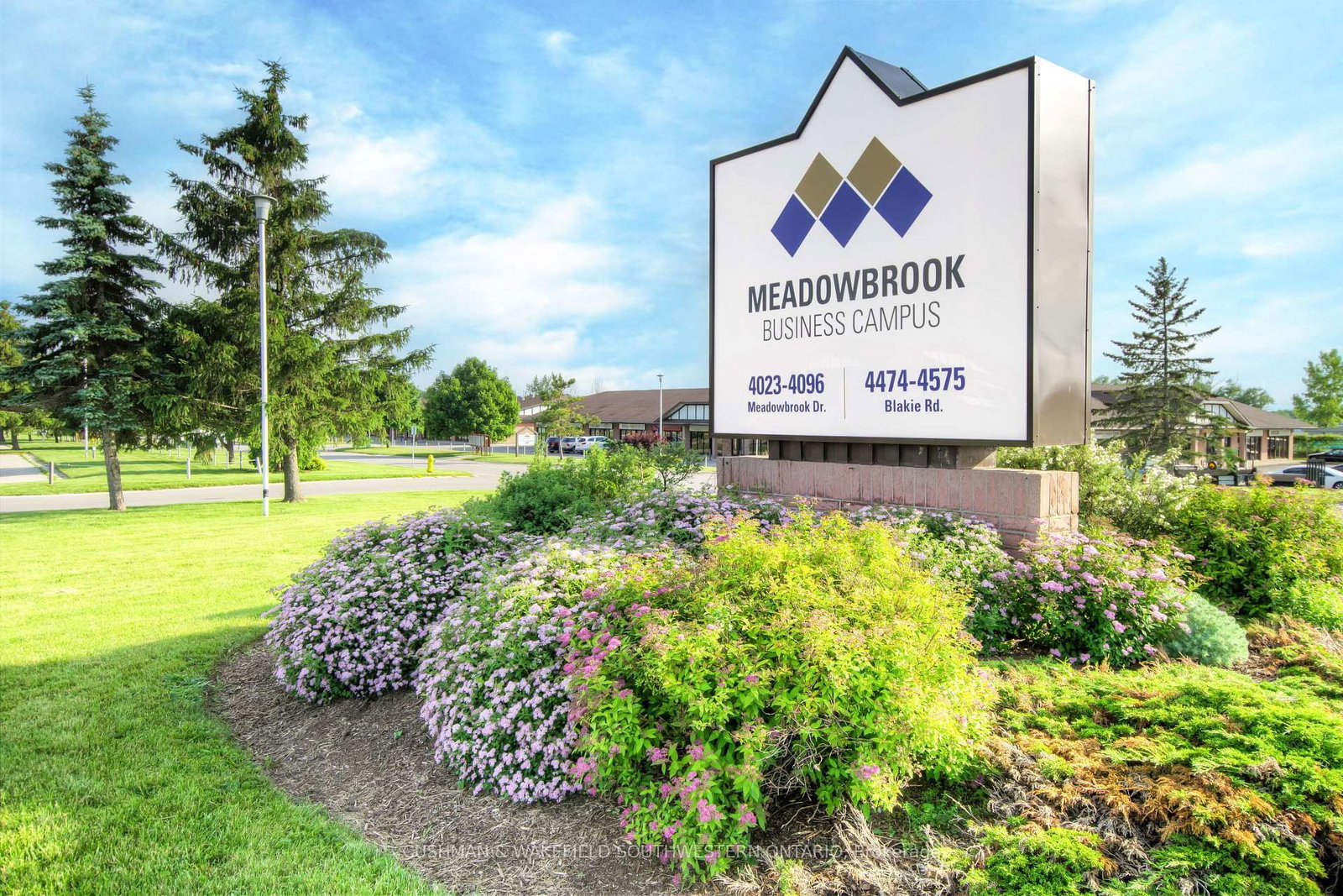 4026 Meadowbrook Drive, Unit 139