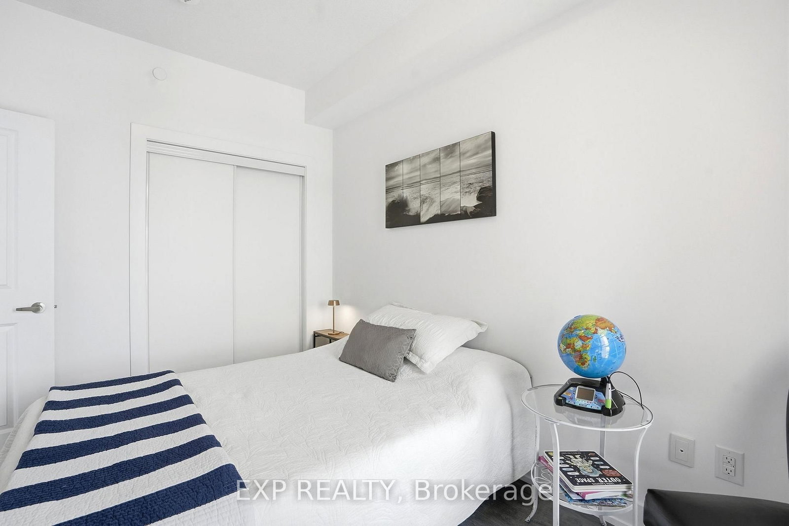 460 Dundas Street E, Unit 803 - Photo 16