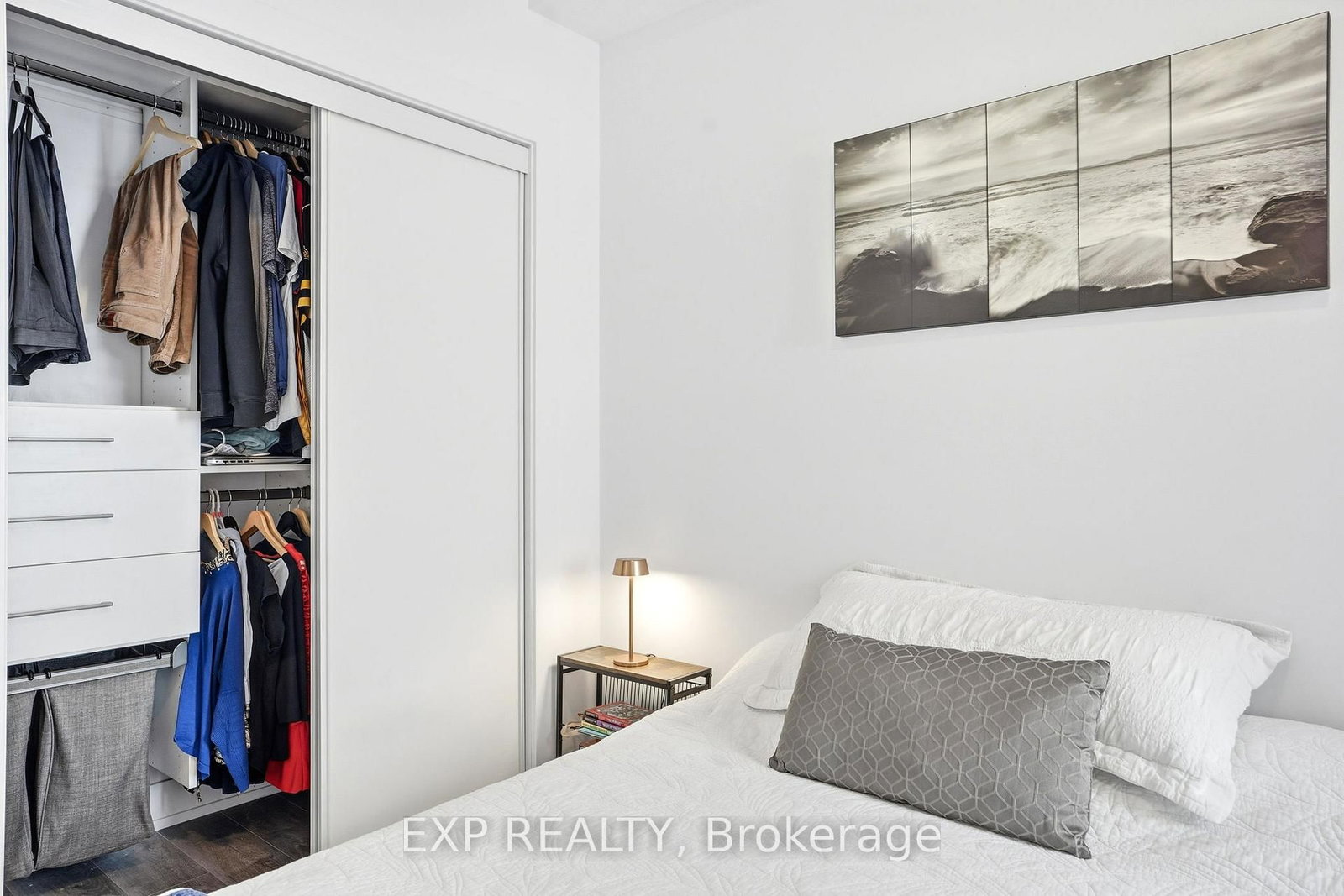 460 Dundas Street E, Unit 803 - Photo 17