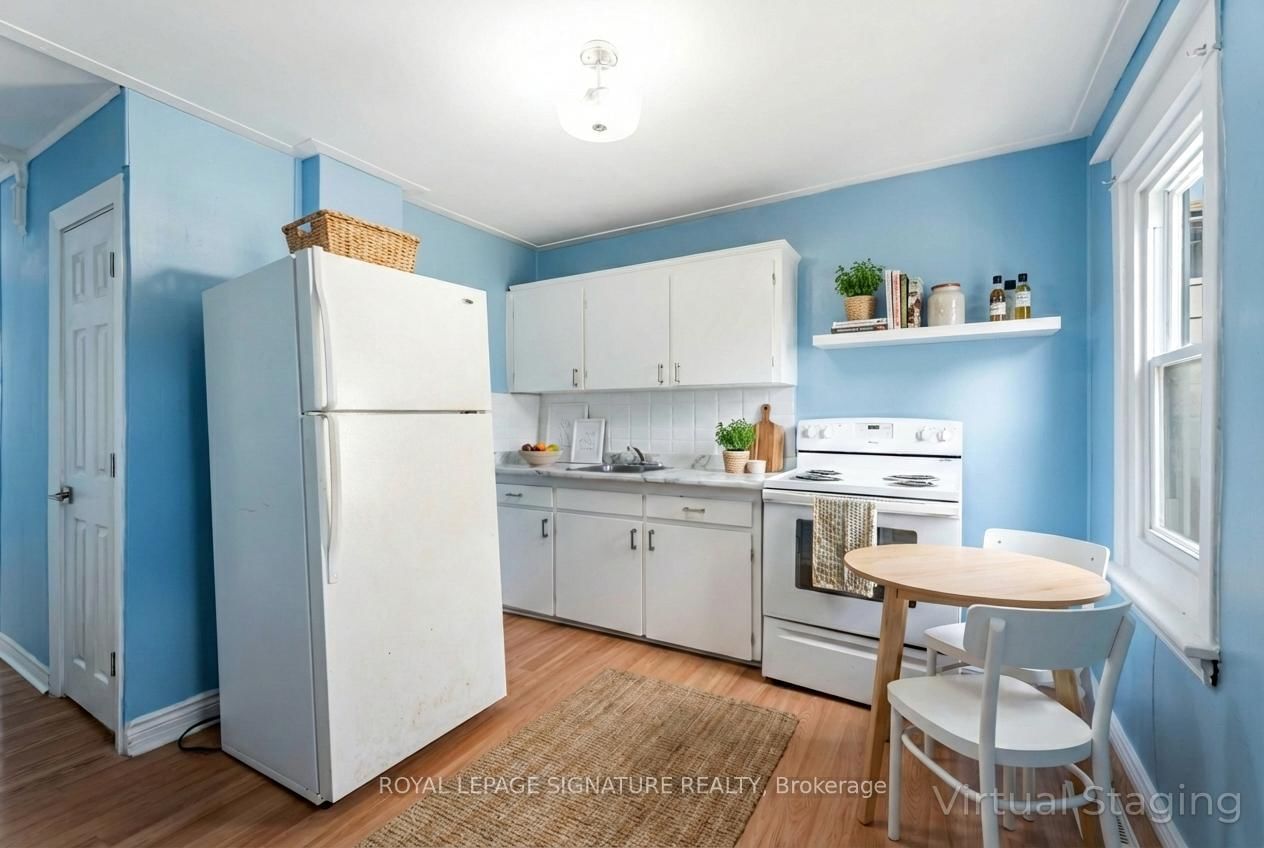 Detached House for sale at 84 Frederick Avenue, Hamilton, Ontario, L8H 4K6 - Crown Point - MLS: X12780814