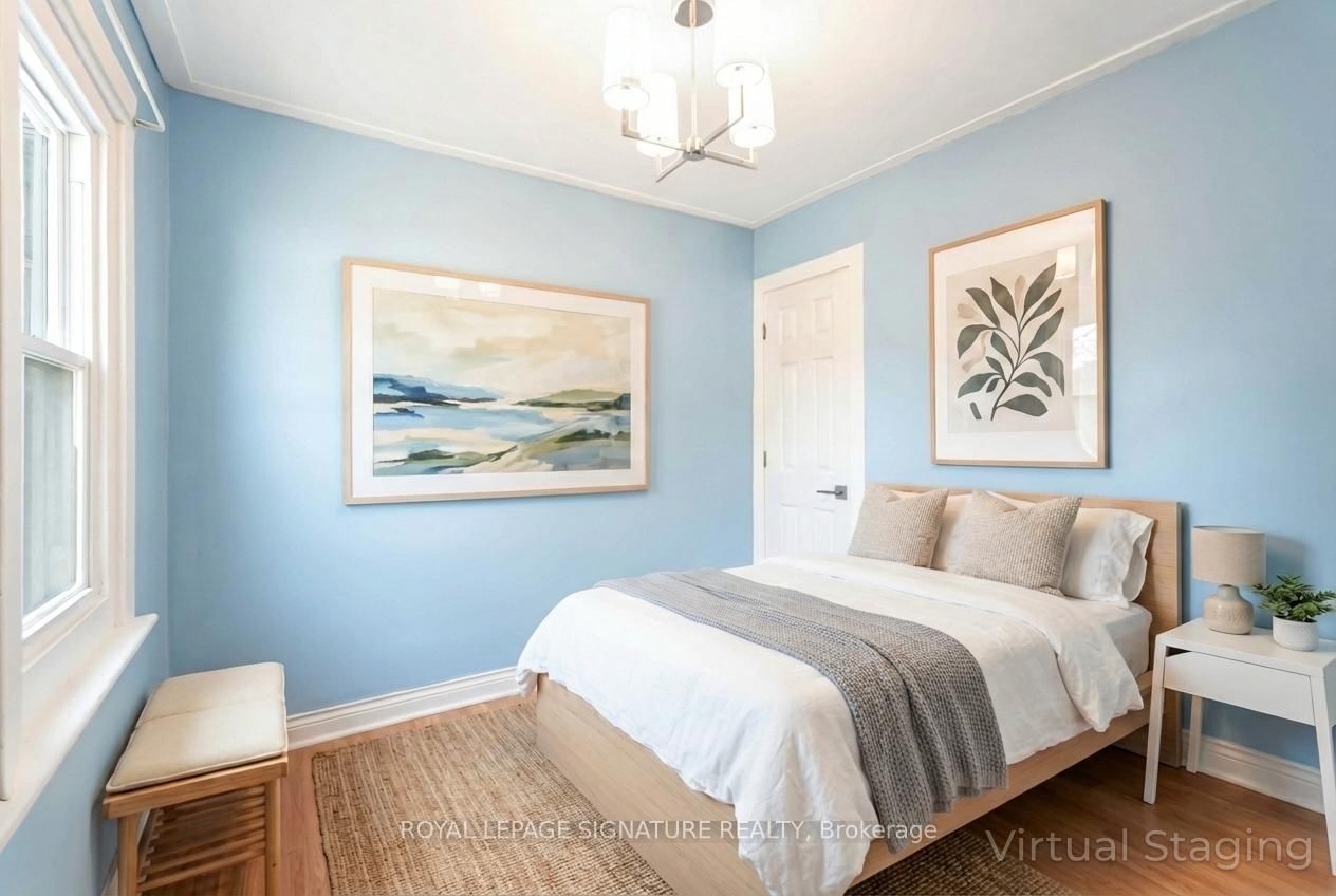 Detached House for sale at 84 Frederick Avenue, Hamilton, Ontario, L8H 4K6 - Crown Point - MLS: X12780814