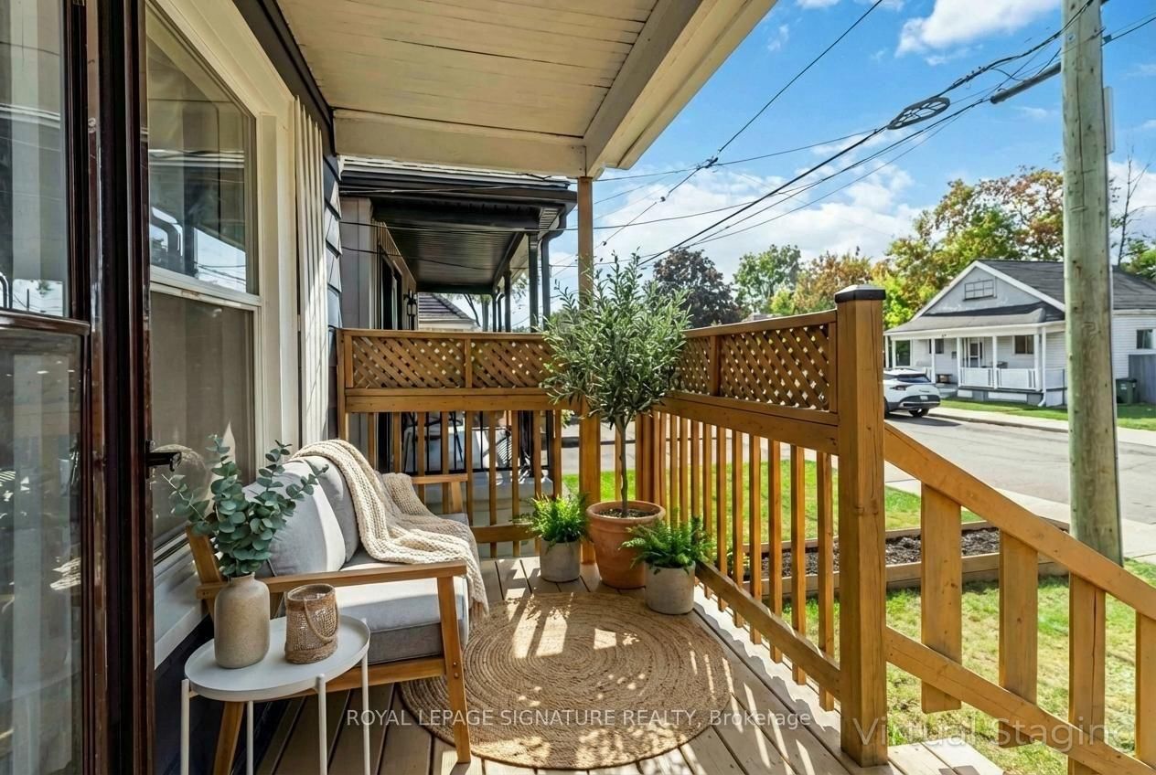 Detached House for sale at 84 Frederick Avenue, Hamilton, Ontario, L8H 4K6 - Crown Point - MLS: X12780814