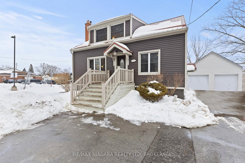 401 Fielden Ave, Port Colborne, L3K 4T9 | Image 3