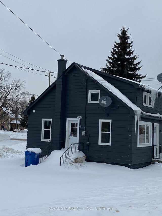 582 Garafraxa Street S