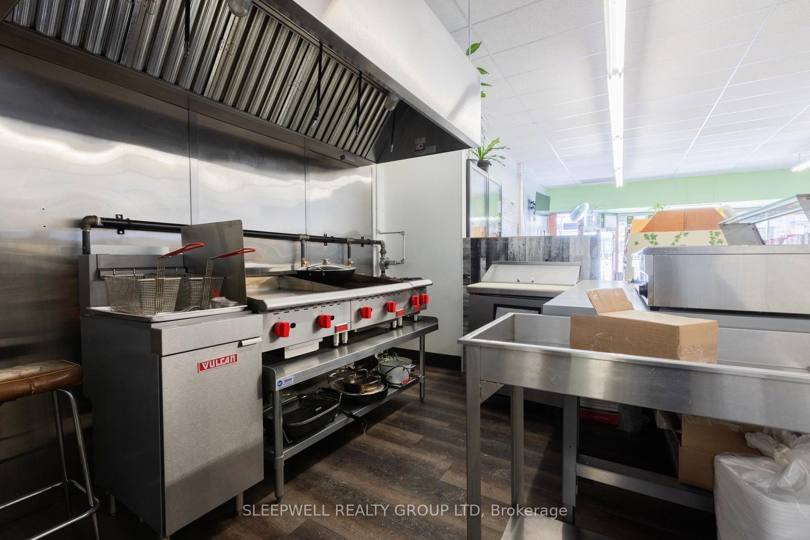 1101 Wellington Street W - Photo 14