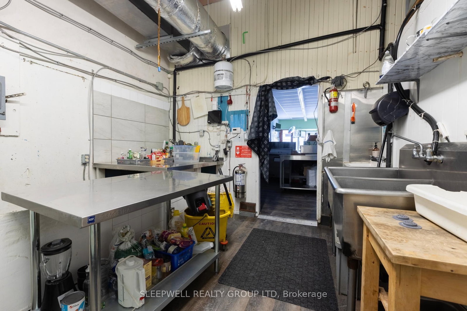 1101 Wellington Street W - Photo 16