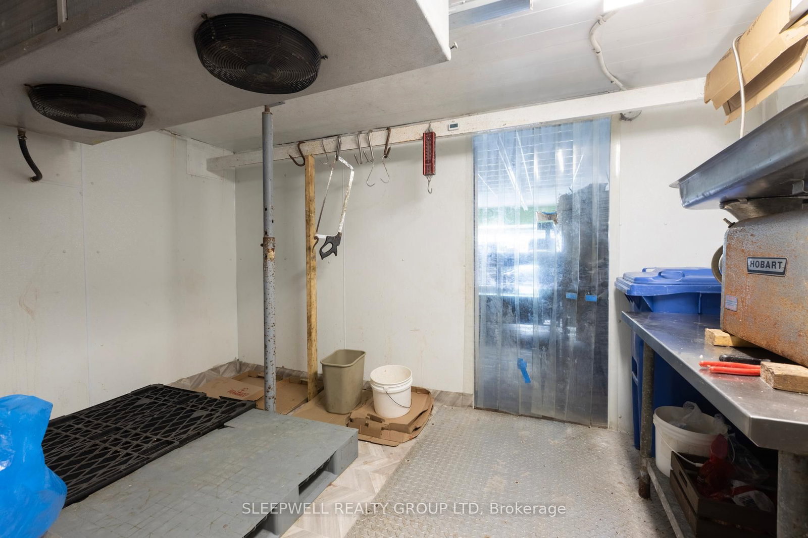 1101 Wellington Street W - Photo 18