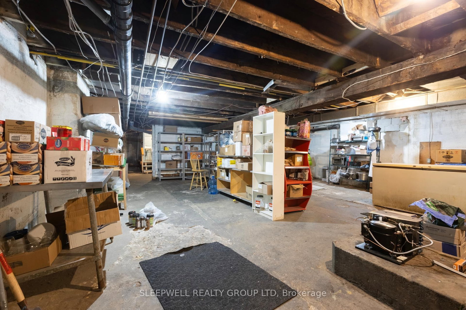 1101 Wellington Street W - Photo 19