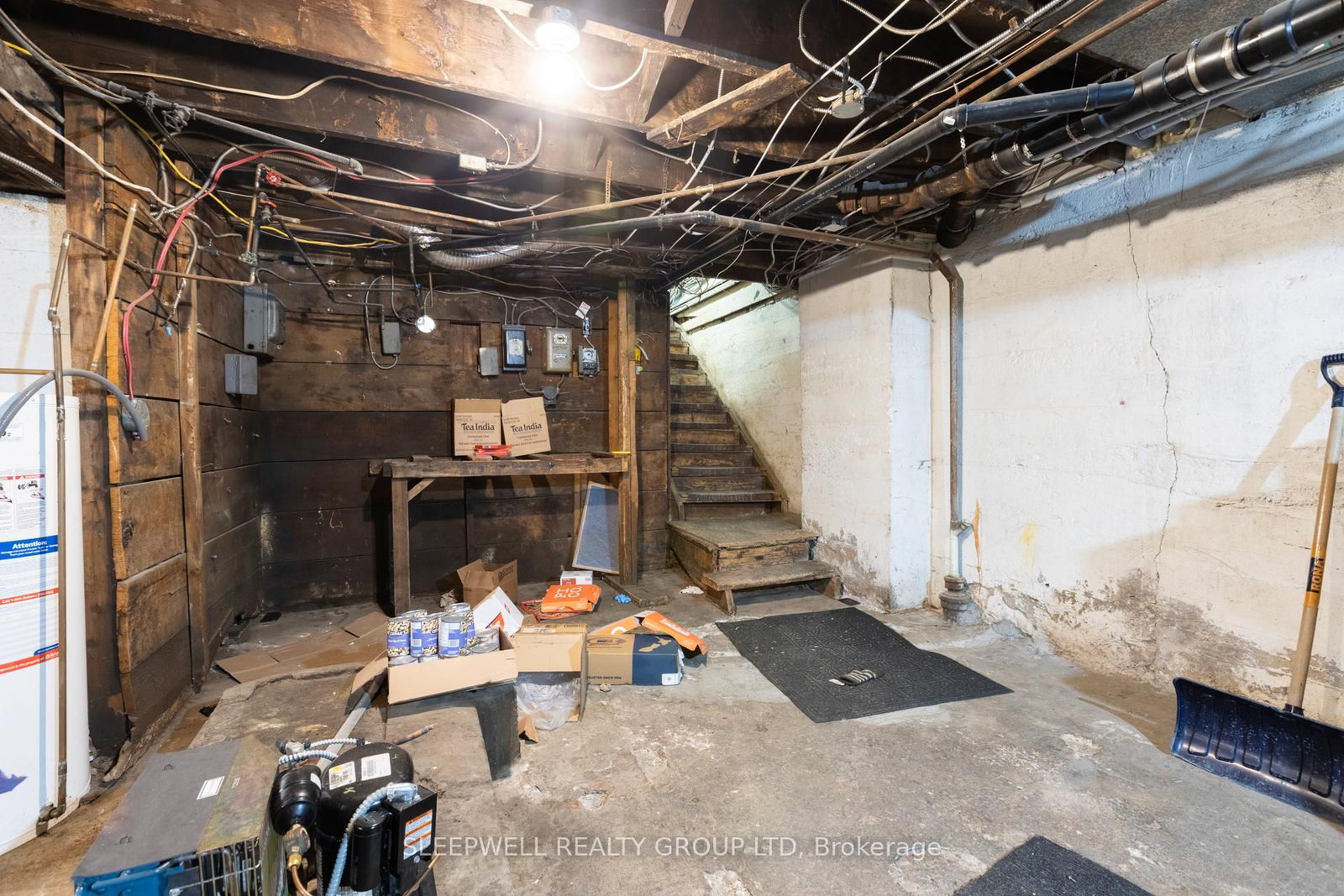 1101 Wellington Street W - Photo 20