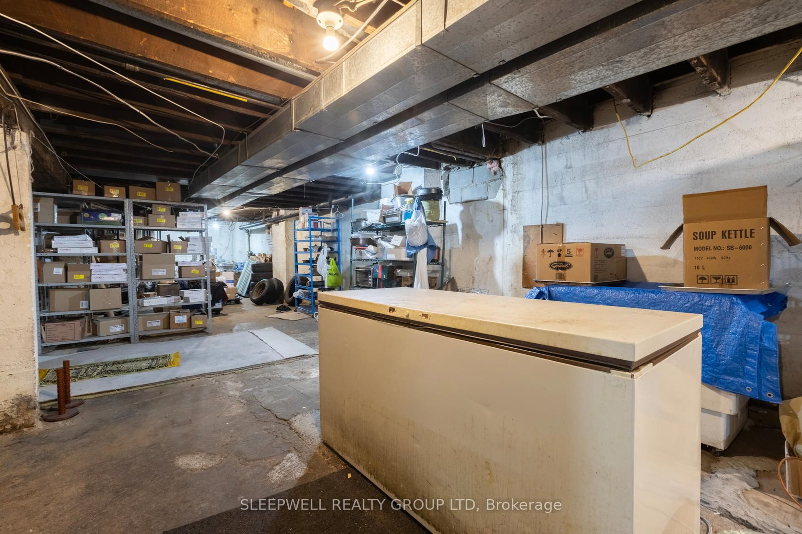 1101 Wellington Street W - Photo 22