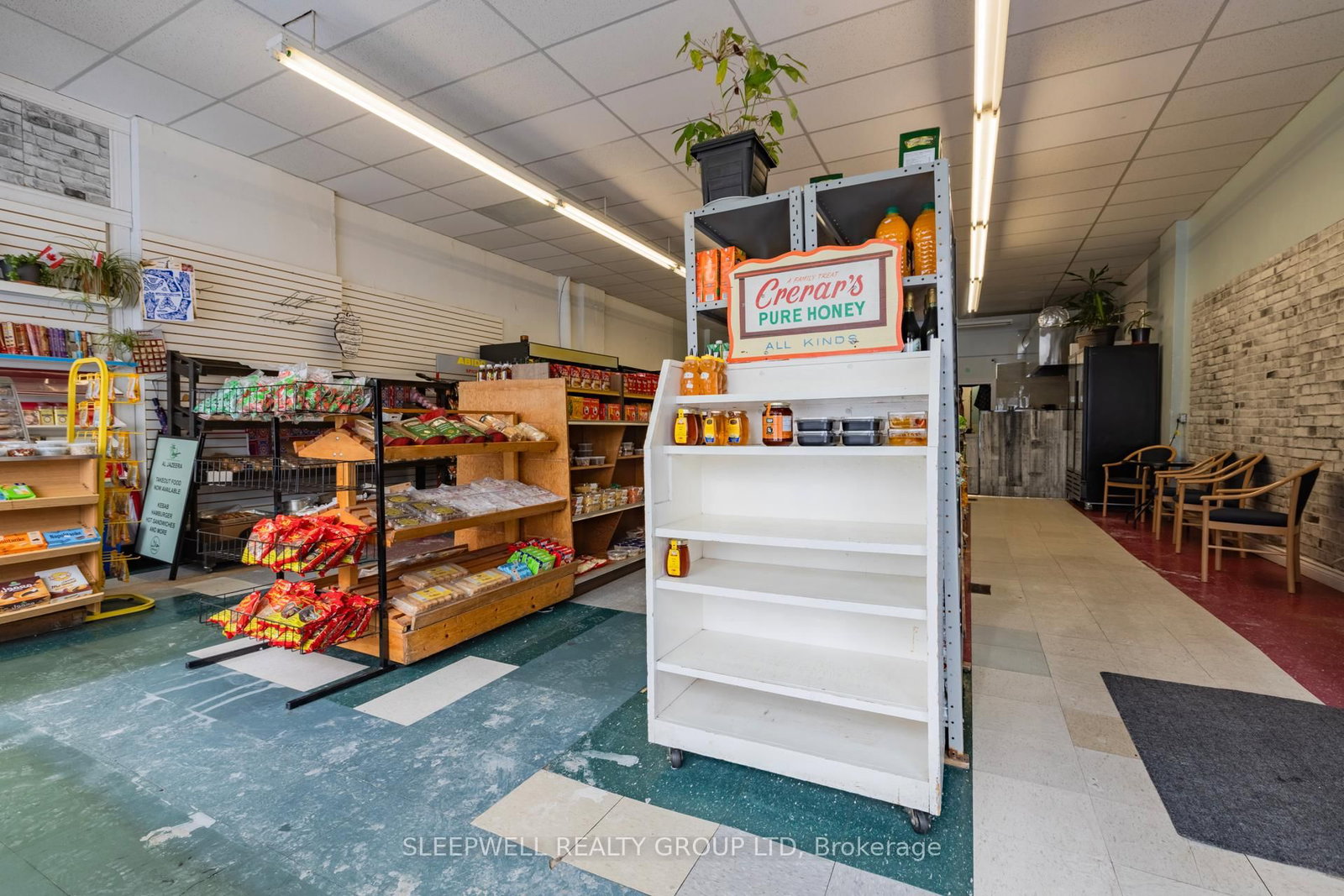 1101 Wellington Street W - Photo 5