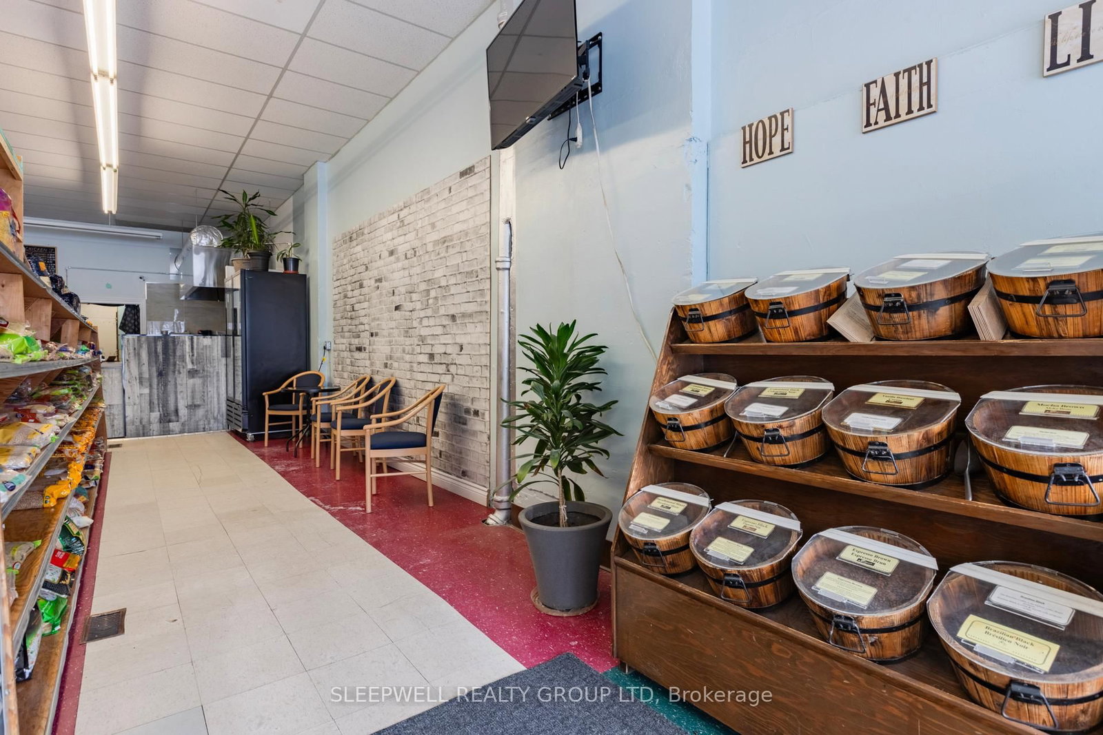 1101 Wellington Street W - Photo 6