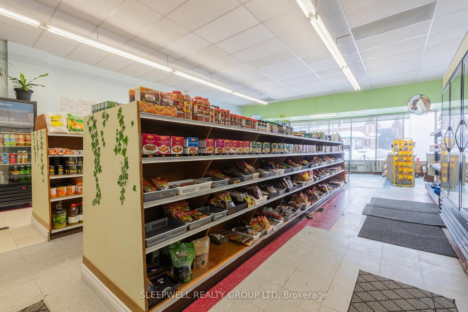 1101 Wellington Street W - Photo 9