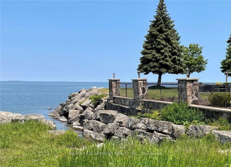 14 - 2 Harbour Dr, Hamilton, L8E 6B1 | Image 2