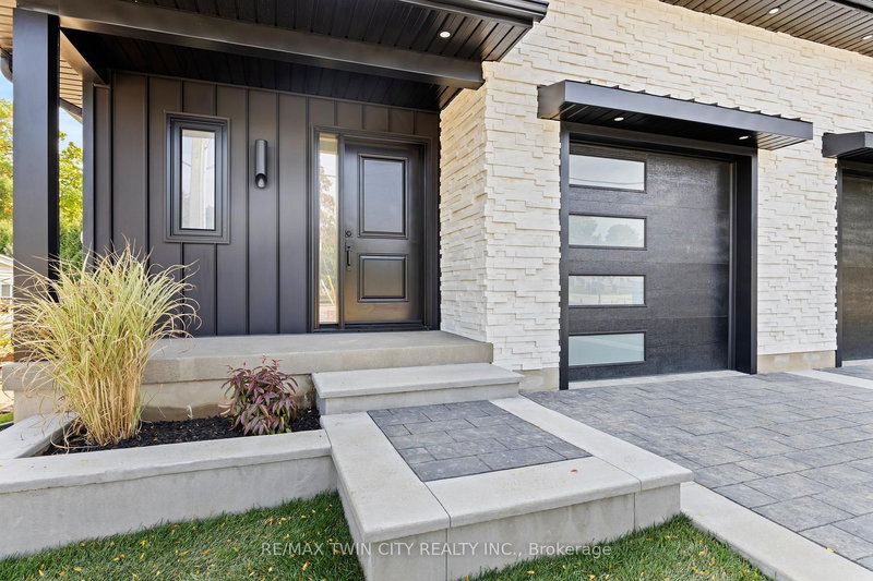 139 King Edward St, Brant, N3L 3E3 | Image 3