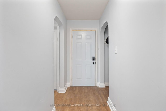 6 - 227 REGENT Street