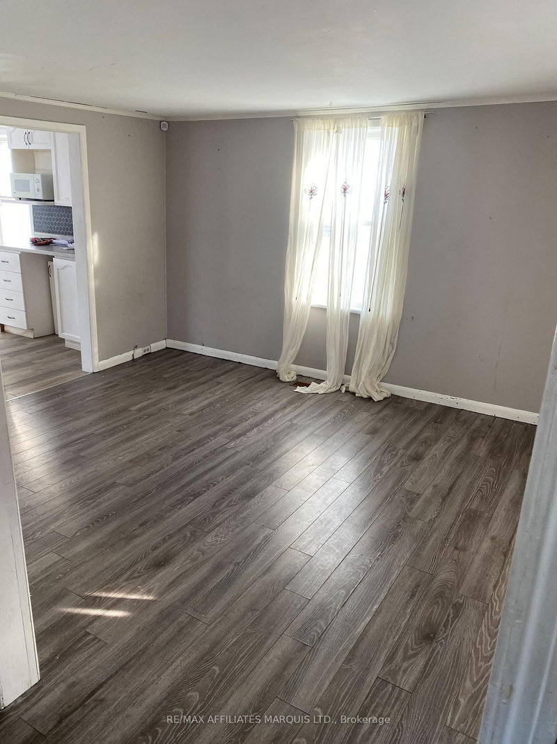 633 Augustus St S, Cornwall, K6J 3X2 | Image 2
