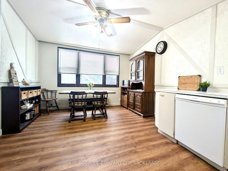 52 Charles St, Port Colborne, L3K 3R4 | Image 3